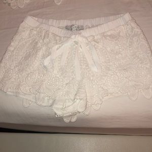 Lace (lined) white shorts